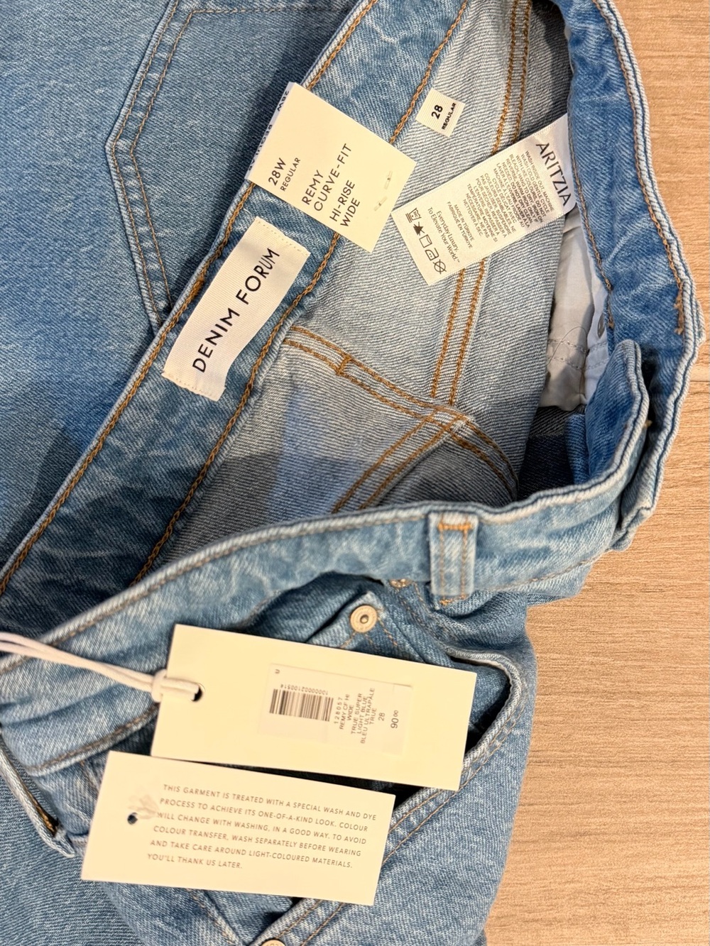 Aritzia Light Blue High-Rise Wide Leg Jeans - Picture 5 of 5